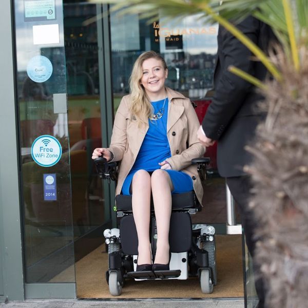 Крісло колісне з електроприводом Invacare TDX SP2 TDX SP2 фото